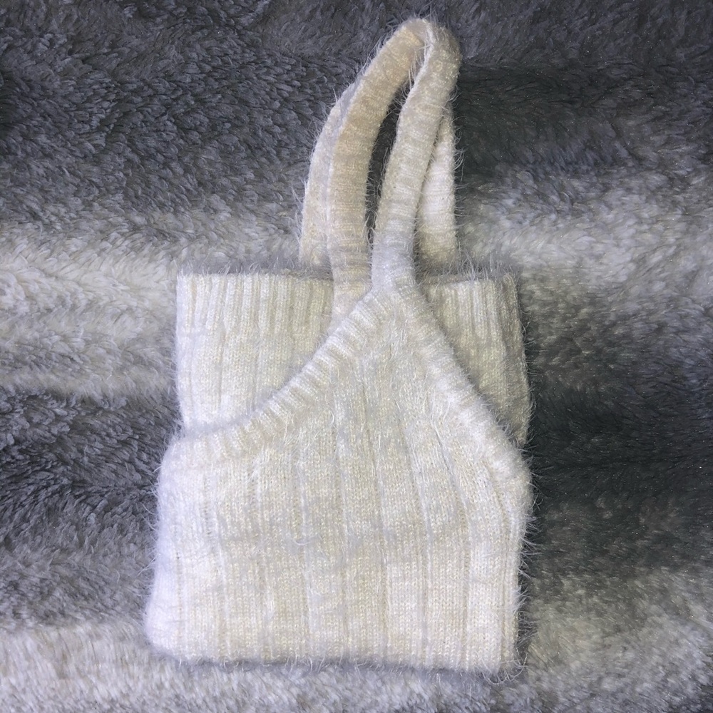 Forever 21 size small fluffy white tank top